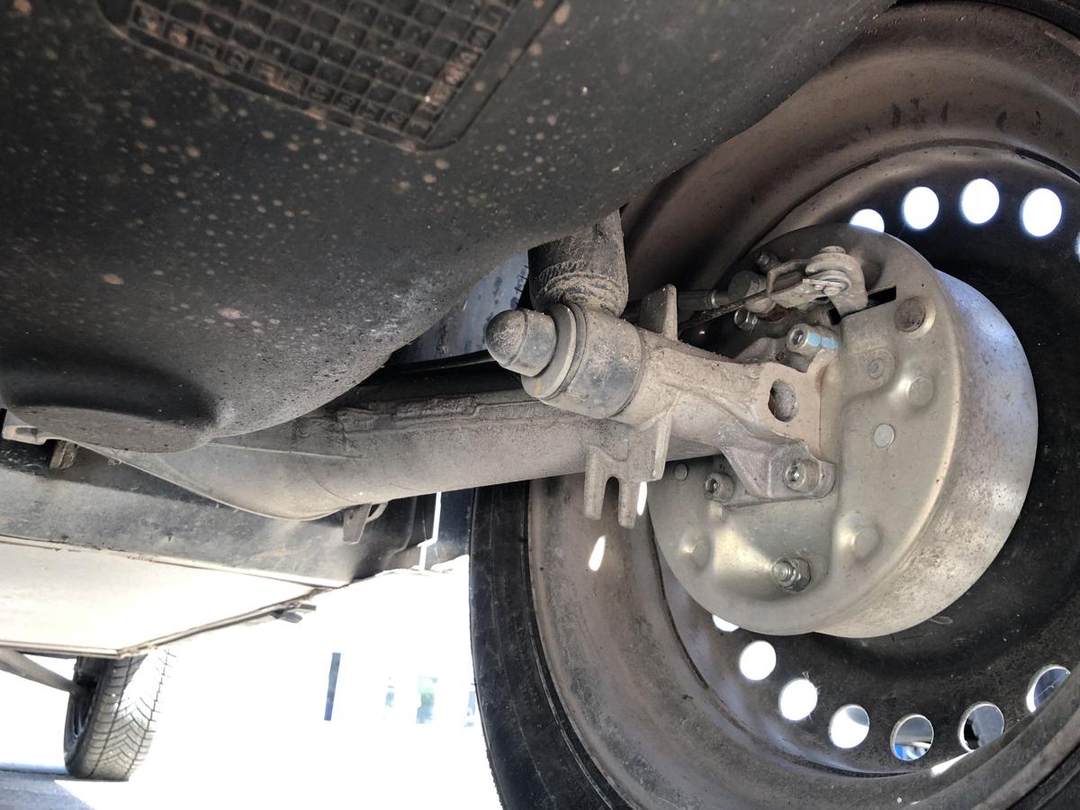 Aixam Minauto Access Modell 21 Achsschenkel hinten rechts Achse Trommelbremse