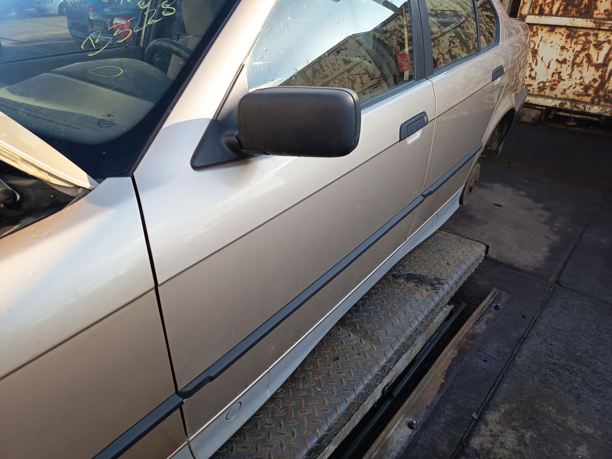 BMW 3er E36 Limousine original T&uuml;r vorn links Fahrer 301 Kaschmirbeige Bj 1992