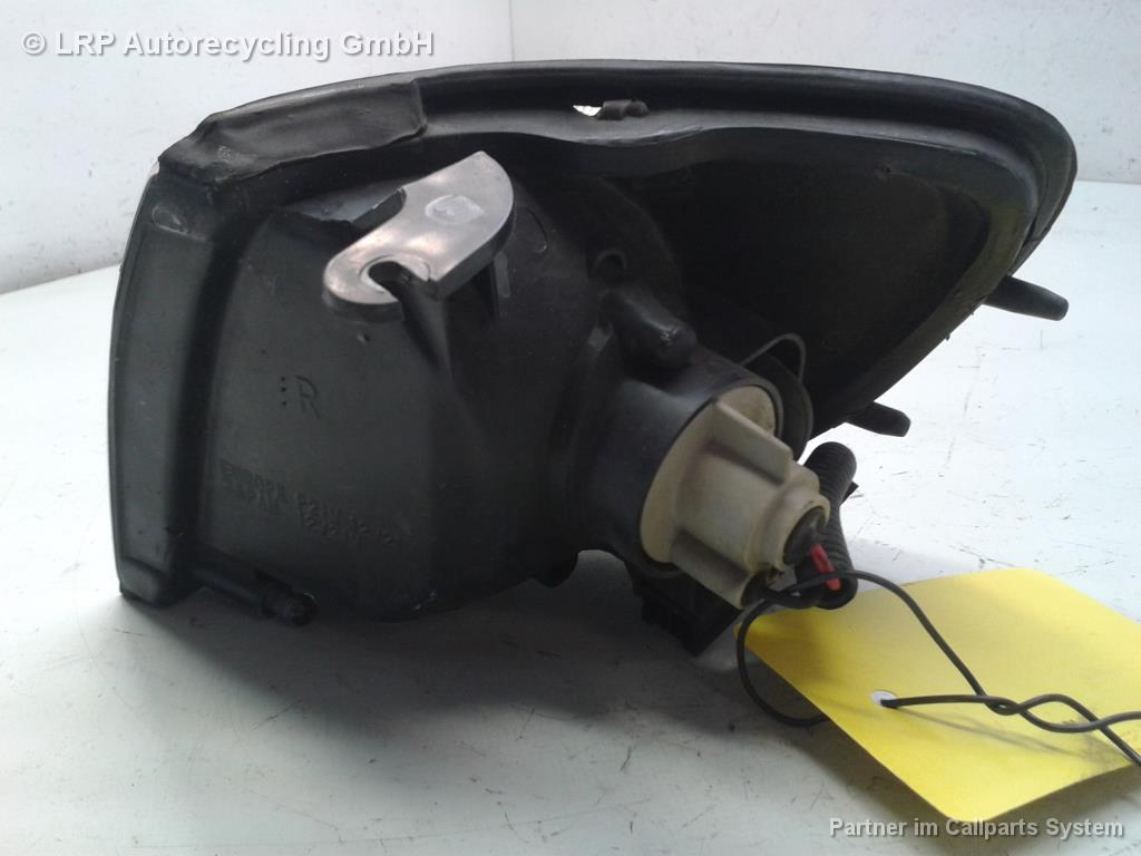 Nissan Sunny 3 N14 Blinker Blinkleuchte vorn rechts ICHIKOH weiß BJ1991