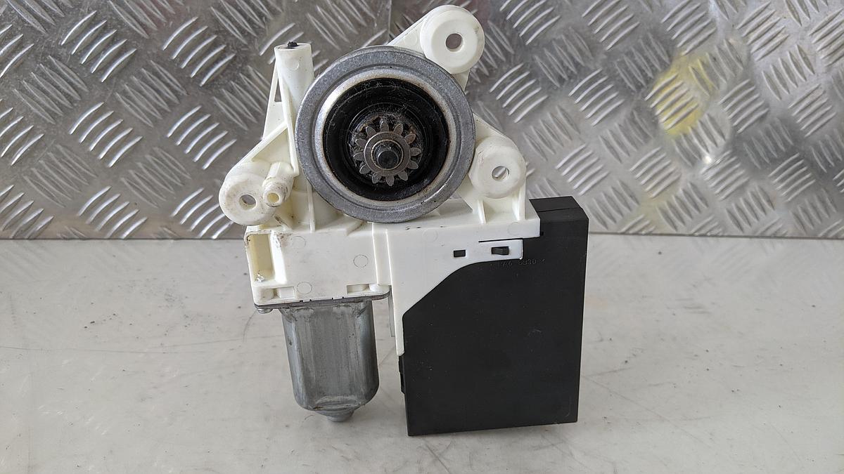 Volvo V50 M Fensterhebermotor vorn rechts 30797082AA Hebermotor