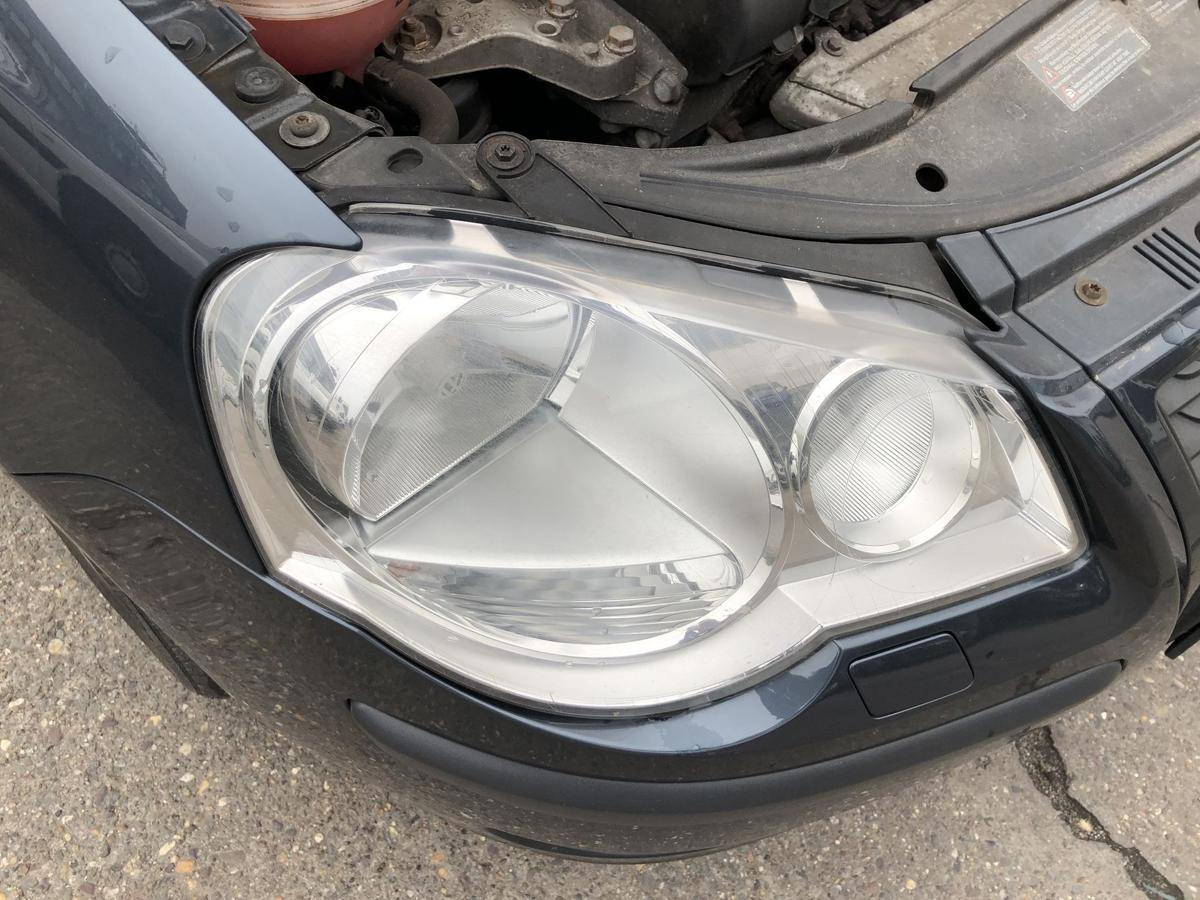 VW Polo 9N3 Scheinwerfer rechts Frontscheinwerfer Lampe Halogen Hella Tr&uuml;bung