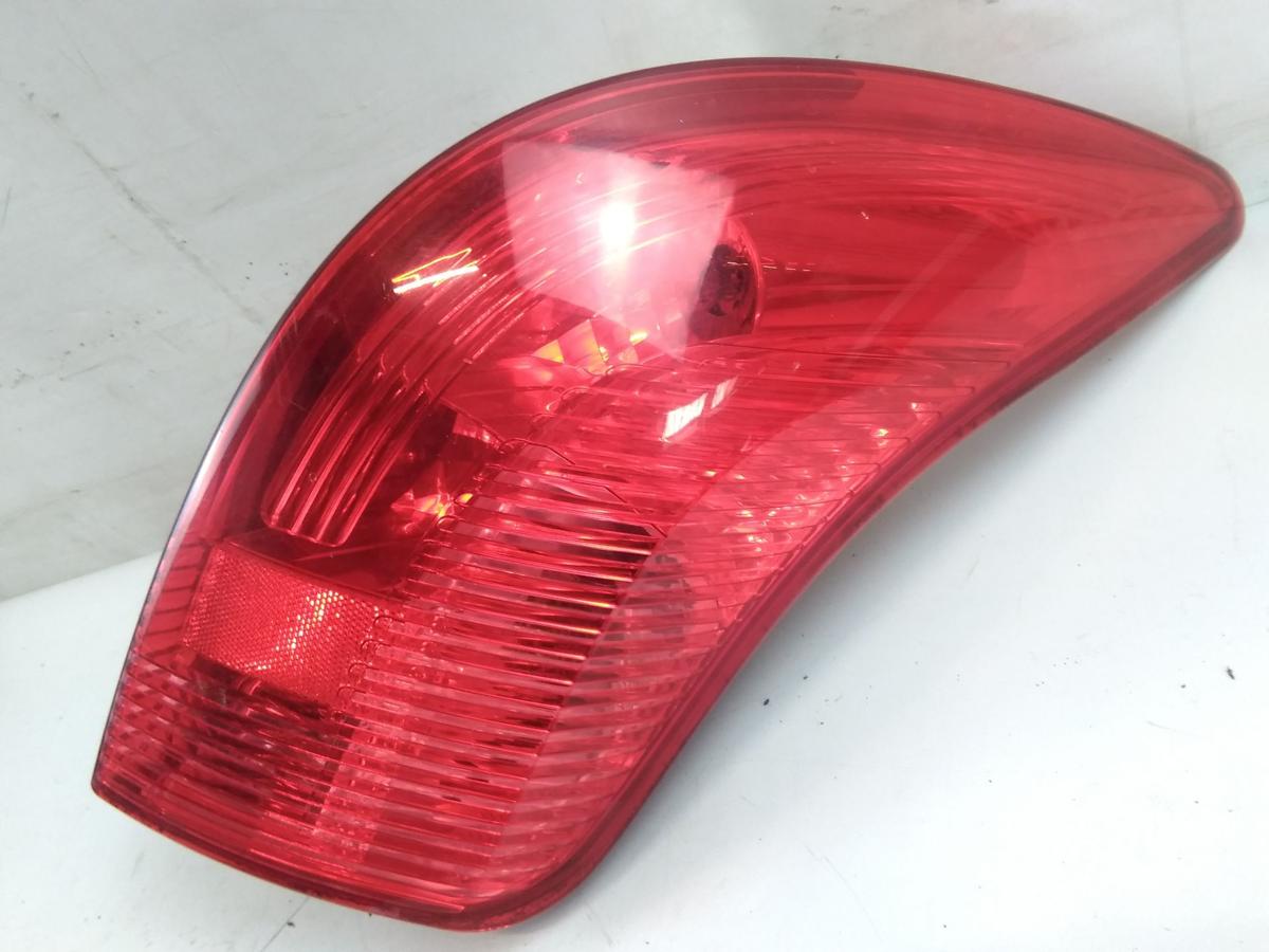 Peugeot 308 SW Kombi original Rückleuchte Heckleuchte rechts Bj.2009