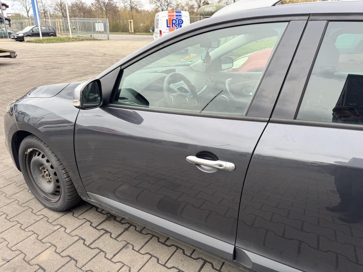 Renault Megane 3 Grandtour original T&uuml;r vorn links TEB66 Graphitschwarz Rohbau Bj.2011