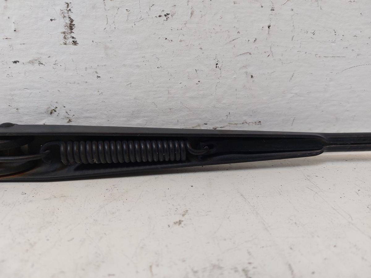 VW Passat CC Wischerarm vorn links Scheibenwischerarm Fahrerseite OEM