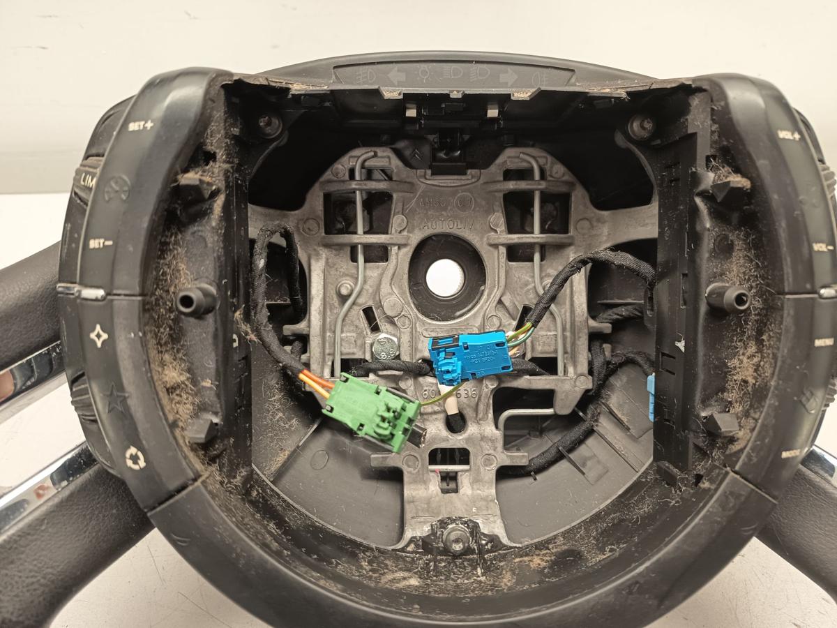 Citroen C4 Picasso Baujahr 2008 original Lenkrad