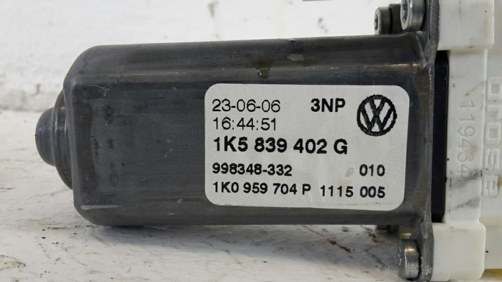 VW Jetta 1K Bj.06 orig. Fensterhebermötor hinten rechts 1K5839402G