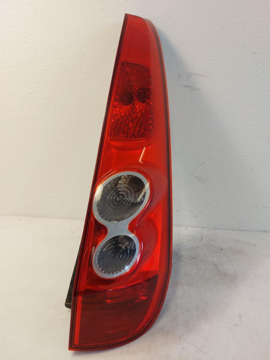 Ford Fiesta JH1 Rückleuchte Schlussleuchte Rücklicht hinten rechts 5 Türer ab 05