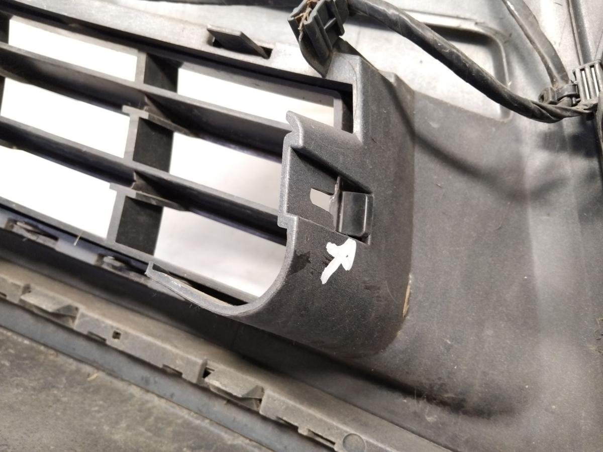 VW Passat 3C original Stoßstange Stossfänger vorn LK7X islandgrau BJ2009