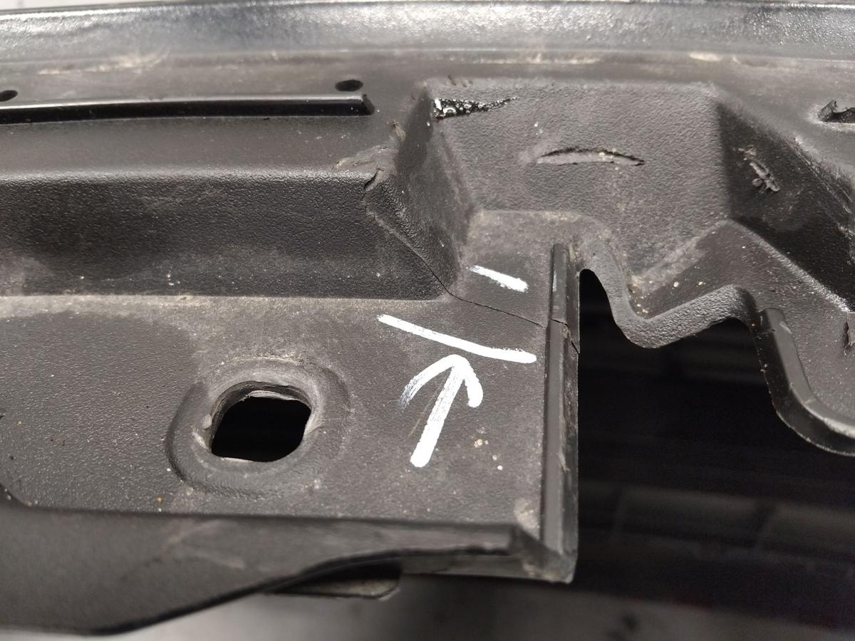 Peugeot 207 original Sto&szlig;f&auml;nger Sto&szlig;stange vorn EXL Nachtschwarz lackiert BJ2006