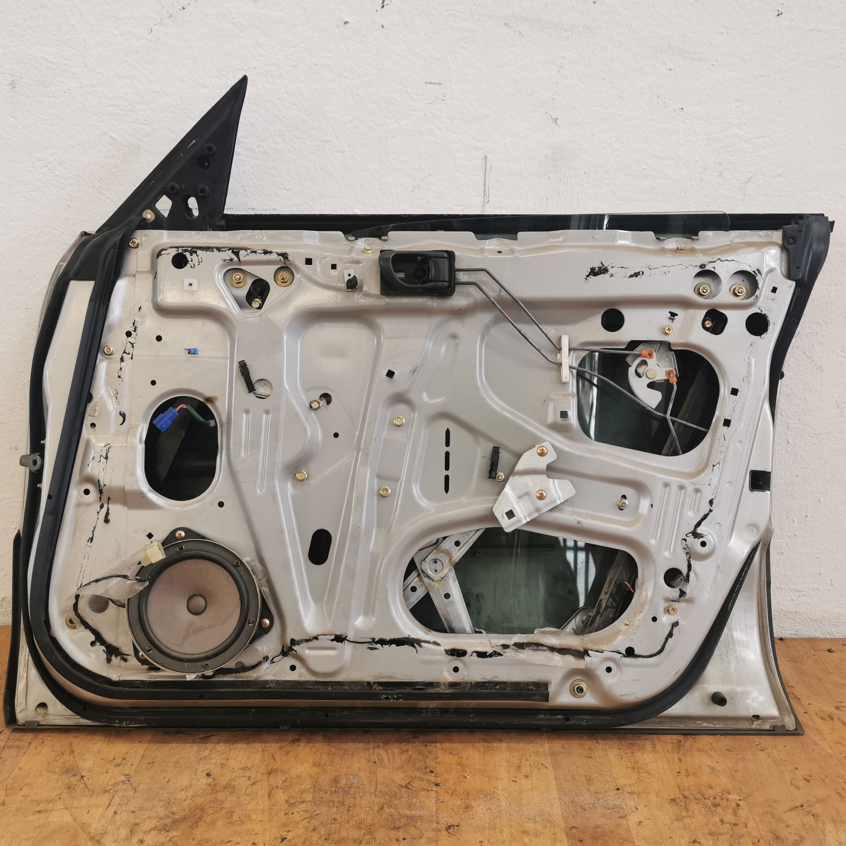 Subaru Forester SF Bj.99 T&uuml;r vorn rechts Roh silber 99-02 Beifahrert&uuml;r