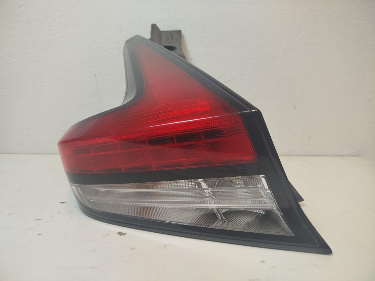 Nissan Leaf ZE1 40kWh R&uuml;ckleuchte links R&uuml;cklicht Heckleuchte LED OEM