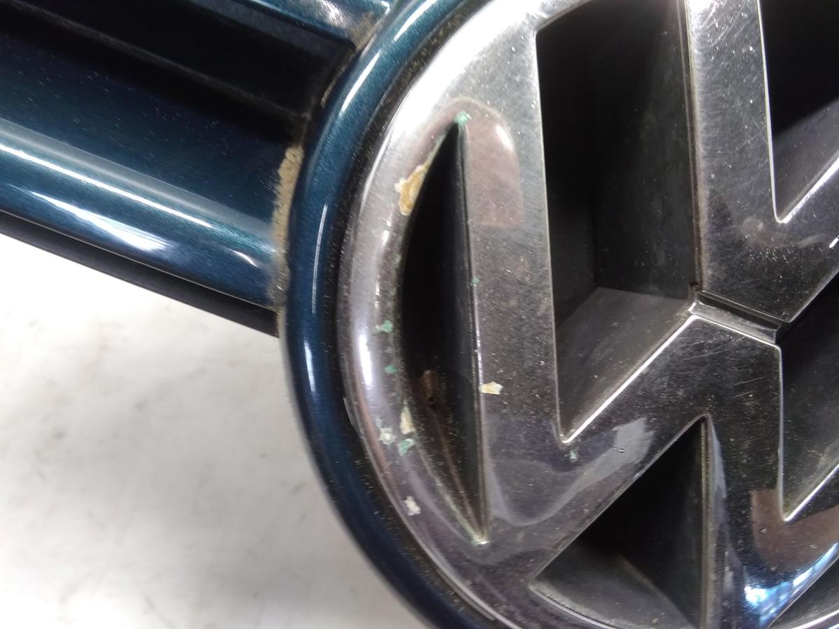 VW Golf 4 original Kühlergrill oceanicgrünmetallic LC6X mit Emblem Bj.2001