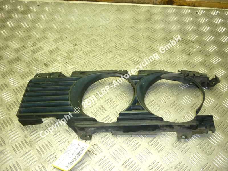 ZIERGITTER A R; Grill R; 518I-M5 LIM/TOUR; E34 AB 01/88; 51131944138;