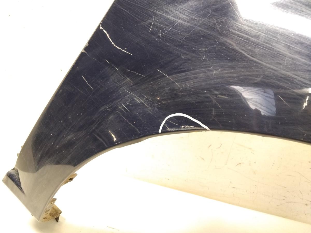 Dacia Sandero 1 original Kotfl&uuml;gel vorn rechts dunkelblau BJ2010