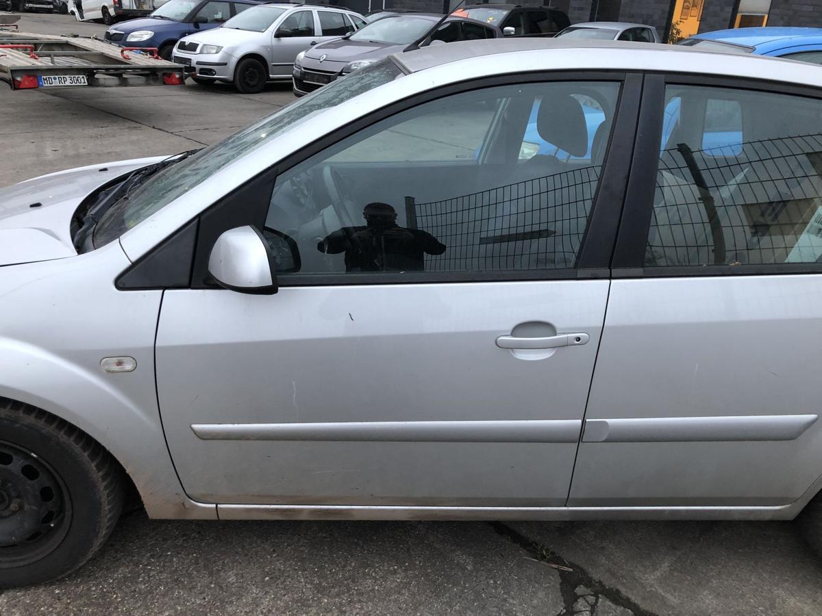 Ford Fiesta JD3 JH1 ab05 T&uuml;r vorne links 5t&uuml;rer Fahrert&uuml;r Rohbau Polarsilber