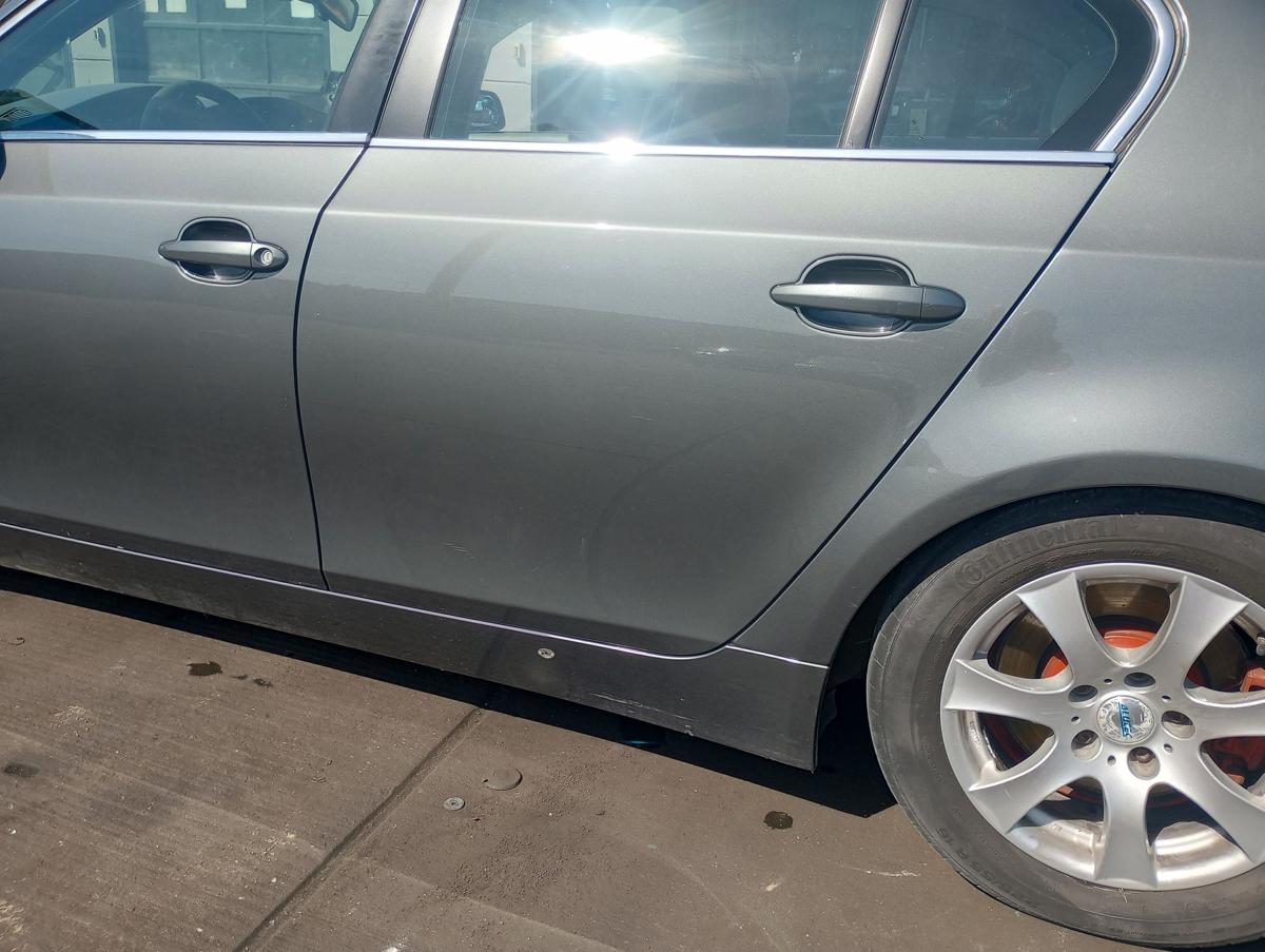 BMW 5er E60 original hinten links Fahrerseite Limo A36 Titangrau Bj 2005