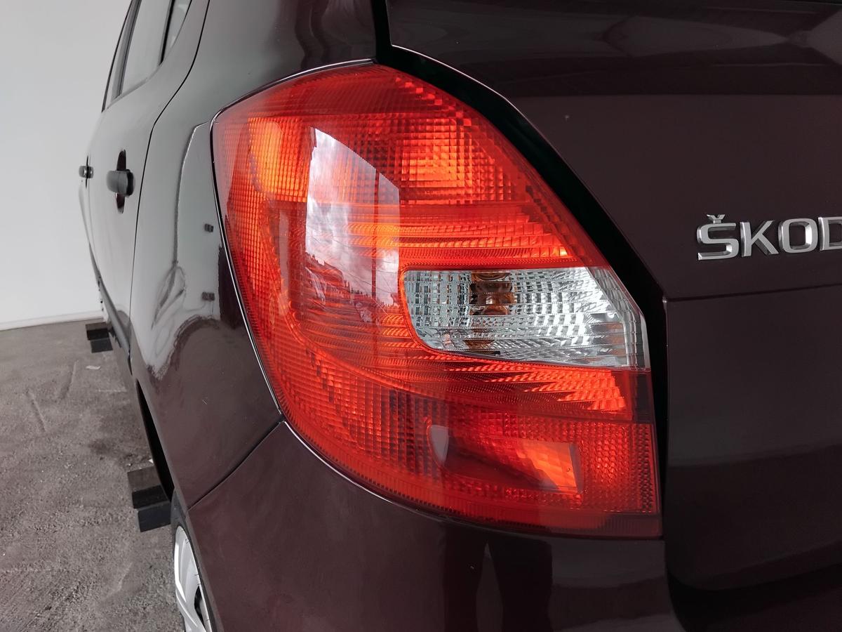 Skoda Fabia 2 5J original R&uuml;ckleuchte Heckleuchte links Kombi Flie&szlig;heck BJ2013