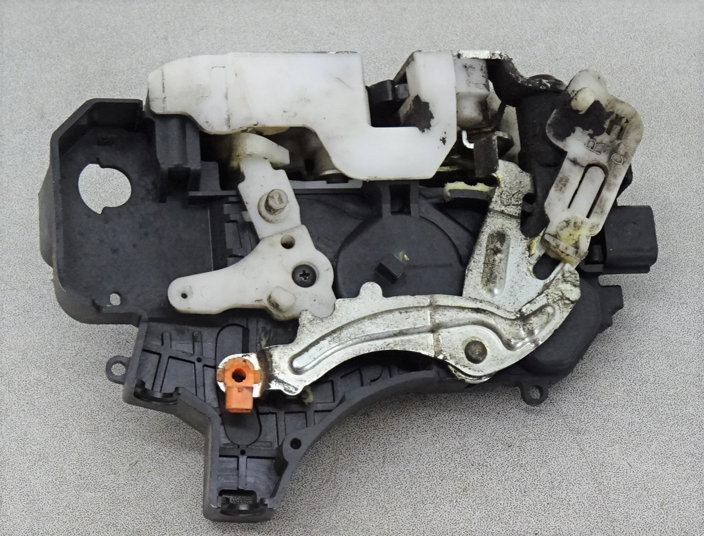 Mitsubishi Colt Z30 Türschloss hinten rechts Bj2006 für ZV 2 Pins 5 Türig