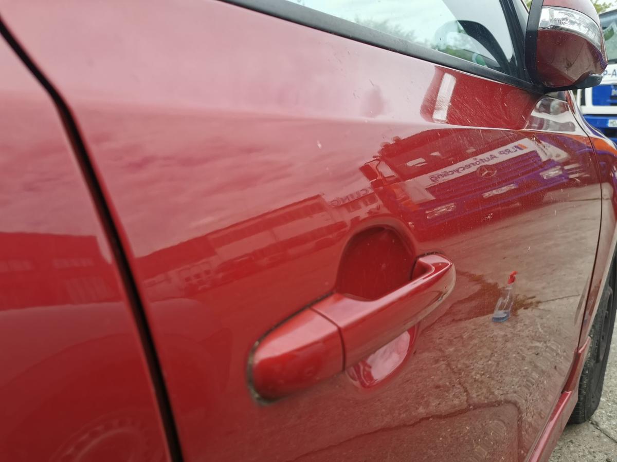Hyundai I30 CW FD Fahrertür Tür Autotür Rohbautür vorn rechts HAT Glowing Red