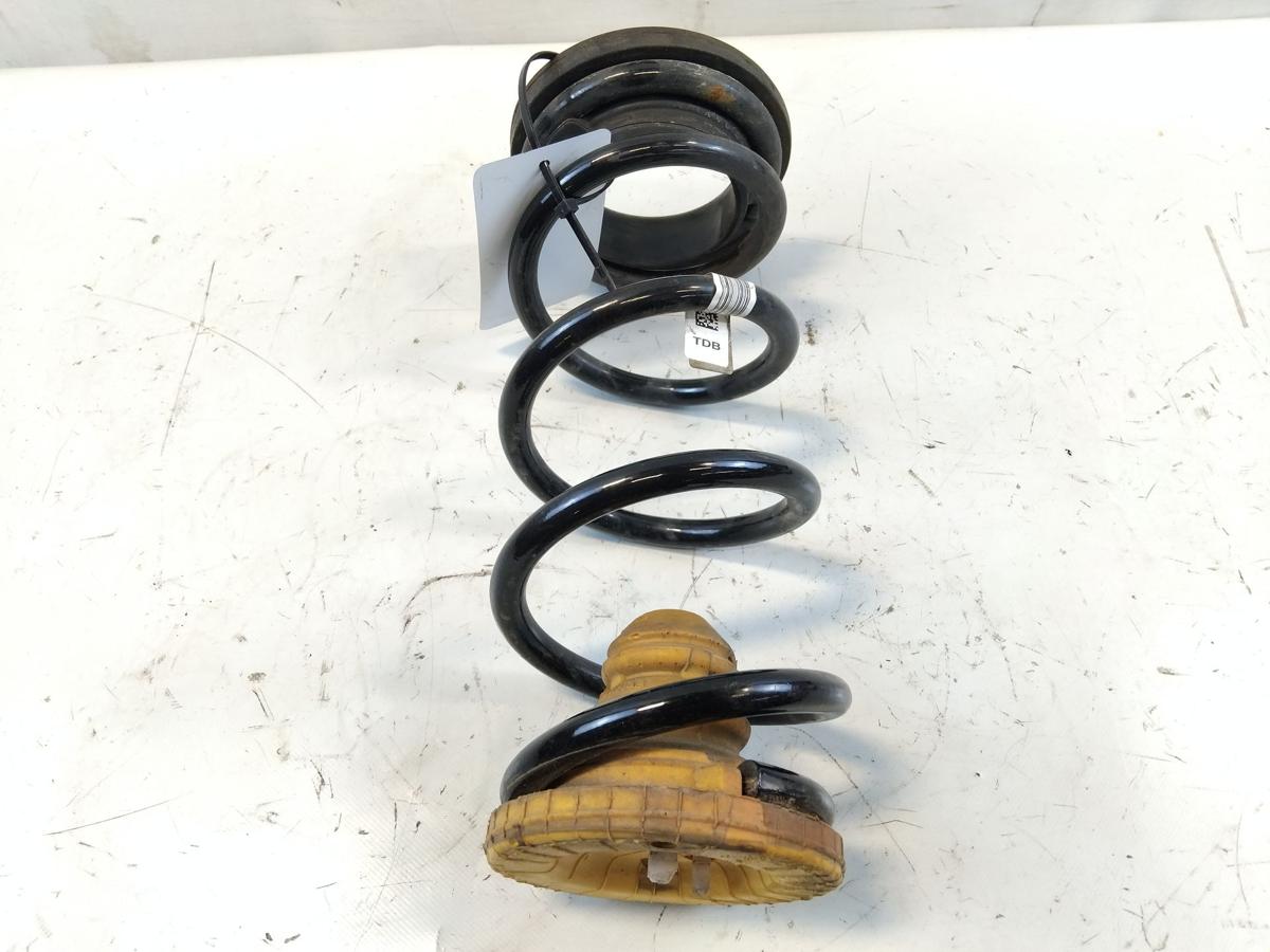 Ford Focus 4 Kombi DEH original Schraubenfeder Hinterachse Bj.2023