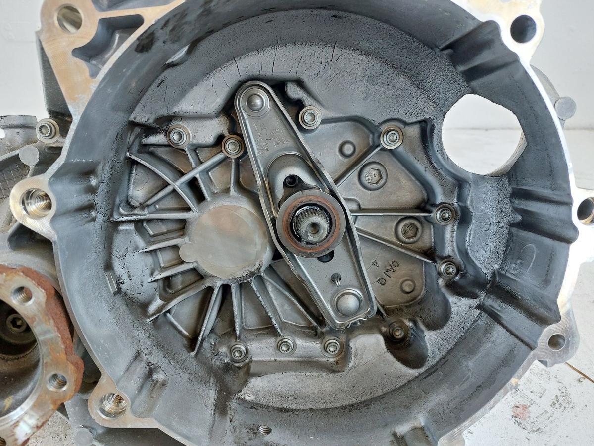 Audi Q2 Typ AG Getriebe Schaltgetriebe 6 Gang Kennung UTV nur 15tkm