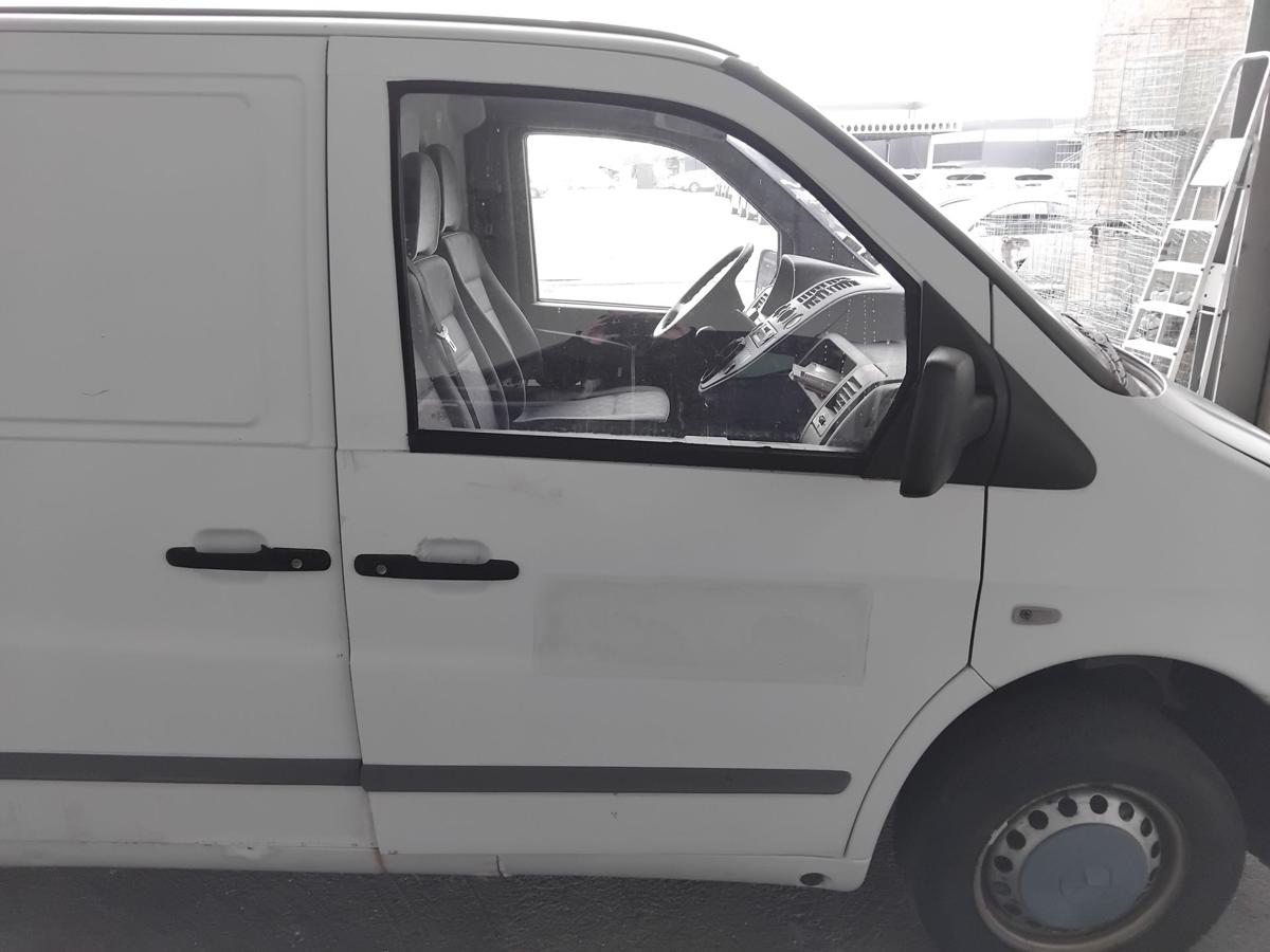Mercedes Vito 638 Tür vorn rechts Beifahrertür arktikweiss 9147 BJ2003