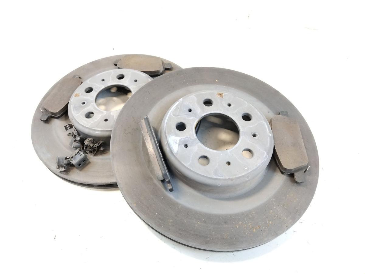 Tesla Model Y original Satz Bremsscheiben hinten mit Bremsbelägen 335x20mm