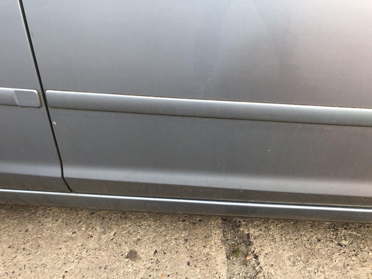 Ford Focus DA3 T&uuml;r vorn rechts Beifahrert&uuml;r Rohbau nur bis 2008 Tonic Metallic