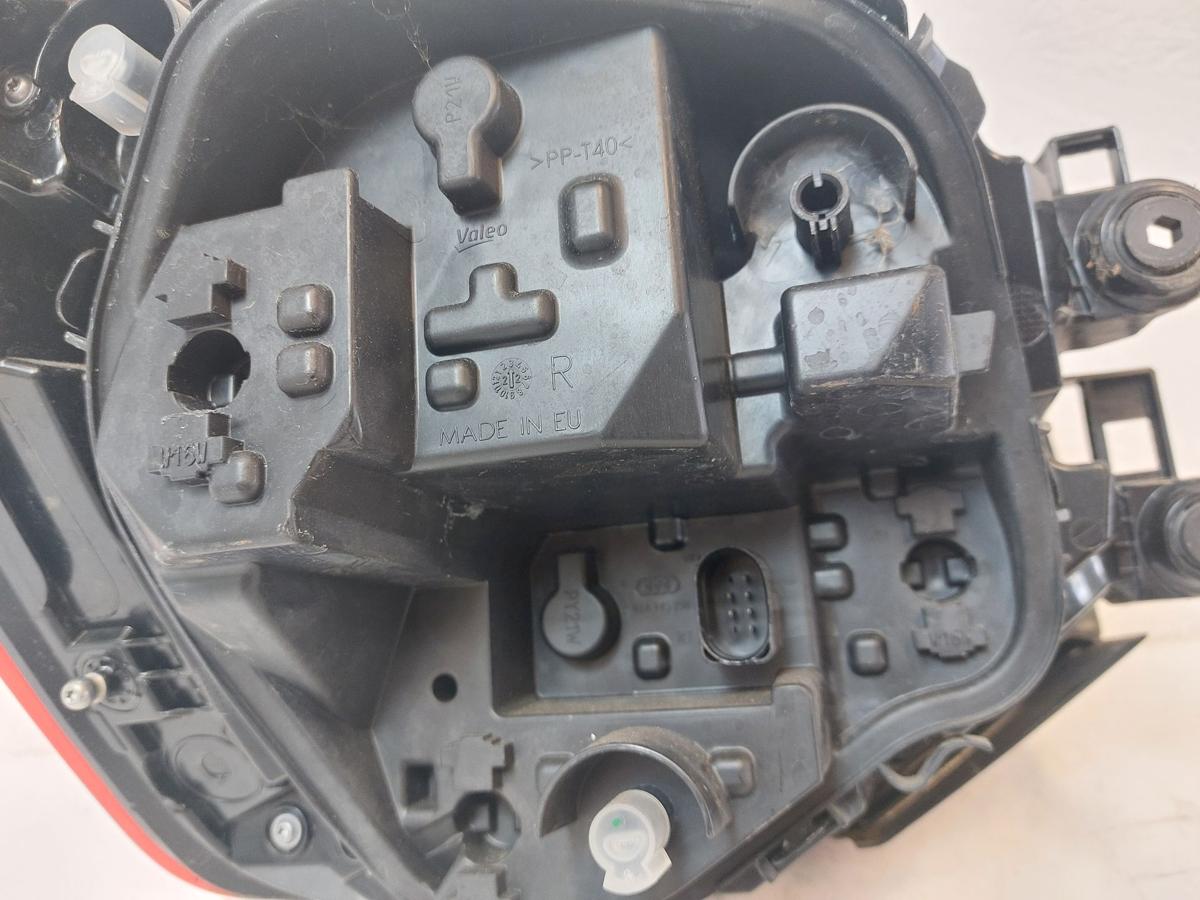 Audi Q2 Typ AG Rückleuchte rechts Rücklicht Heckleuchte OEM NICHT LED