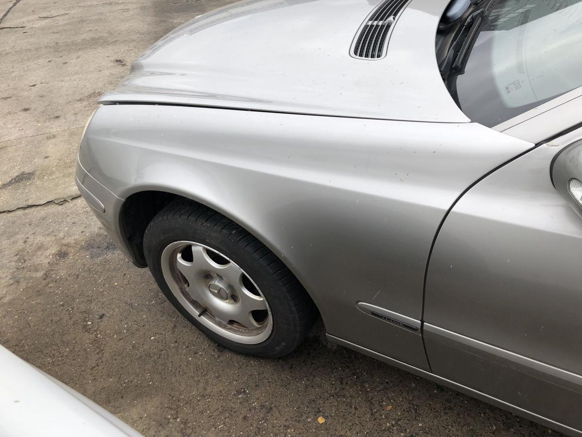 Mercedes W211 Limo E Klasse Kotflügel vorn links Farerseite 723 Cubanitsilber