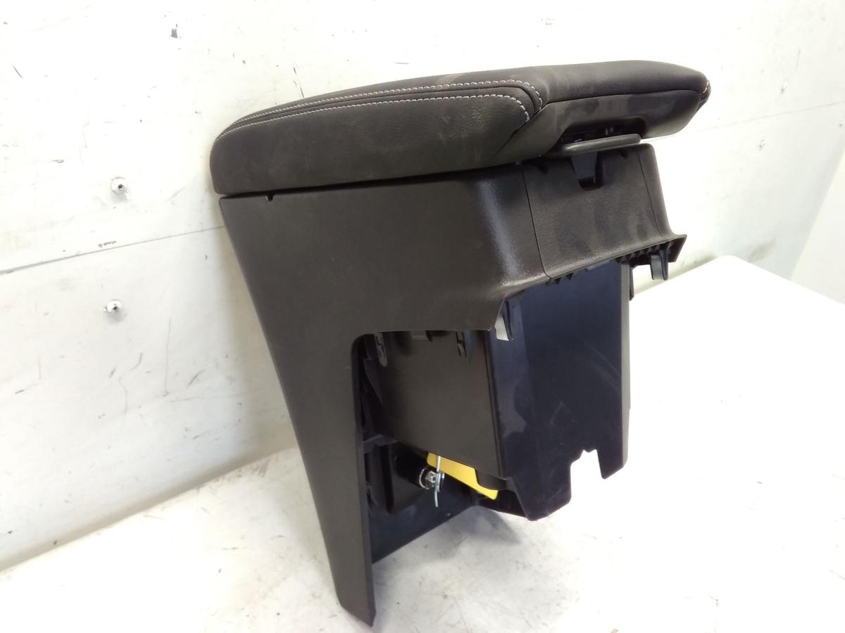 Mitsubishi Eclipse Cross original Armlehne Mittelarmlehne Konsole vorn