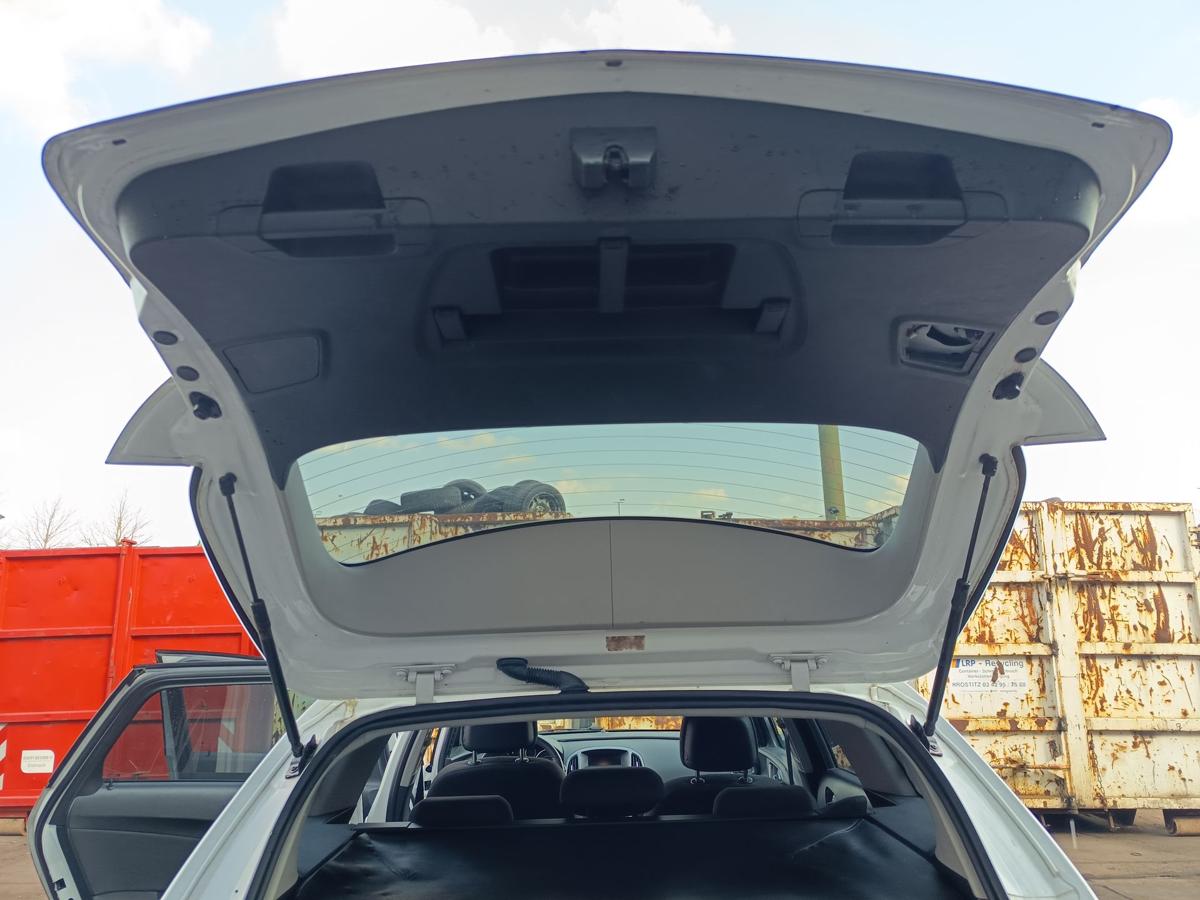 Opel Astra J Sports Tourer original Heckklappe mit Scheibe Roh Z40R Schneewei&szlig;