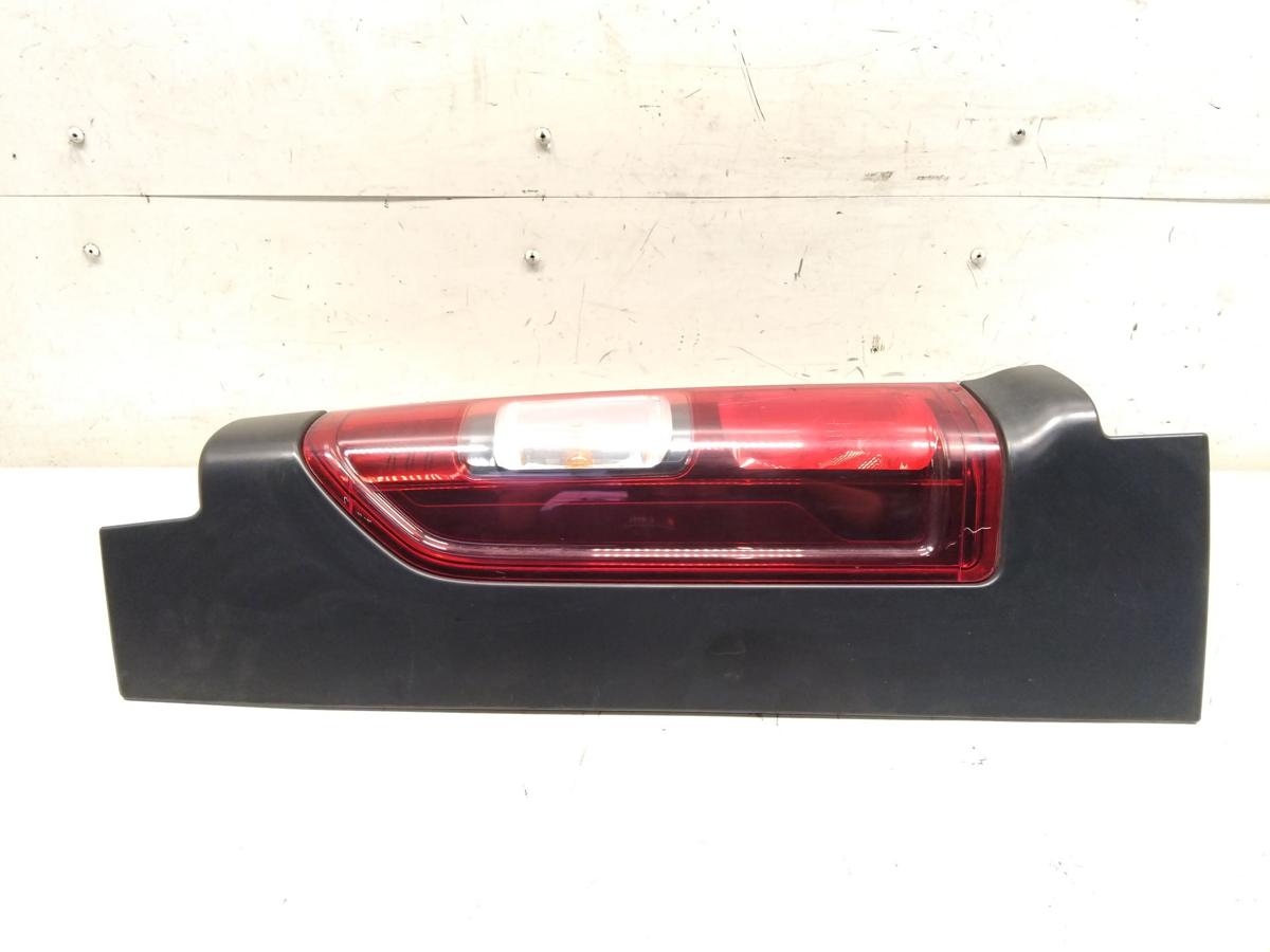 Renault Trafic 3 Kasten original Rückleuchte Heckleuchte links Bj.2021
