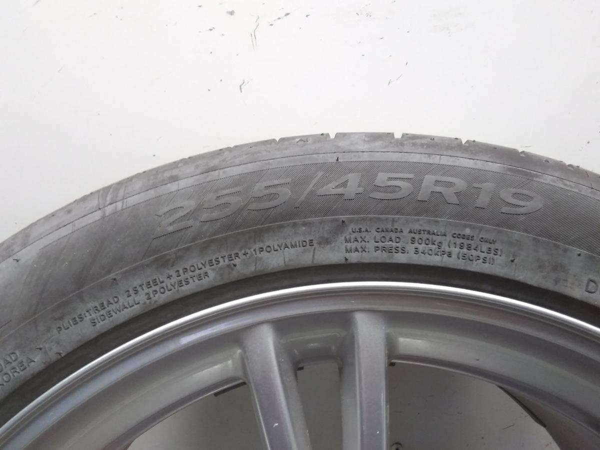 Tesla Model Y orig. Sommerradsatz Alufelgen 19 Zoll 1188222-00-C 255/45R19 104W