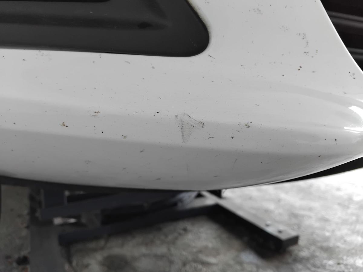 Ford Fiesta JA8 CCN 2013-2017 original Sto&szlig;stange Sto&szlig;f&auml;nger vorn frostwei&szlig;