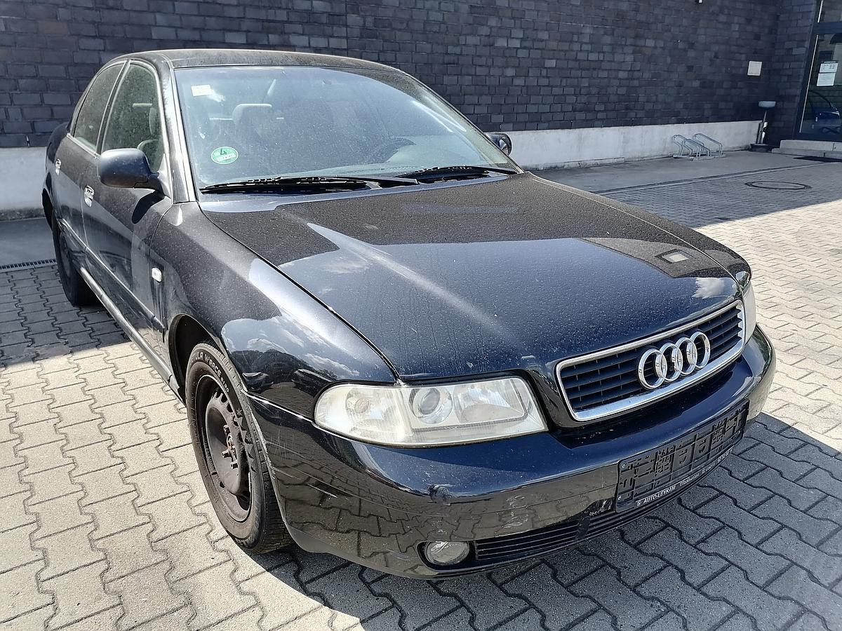 Audi A4 B5 Außenspiegel Rückspiegel links elektrisch LZ9W Ebonyschwarz BJ99-00