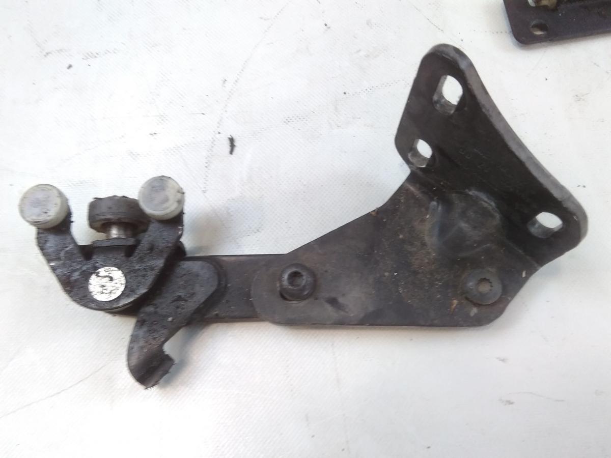 VW Caddy 2K original Satz Rollenscharniere Schiebet&uuml;r rechts Bj.2006