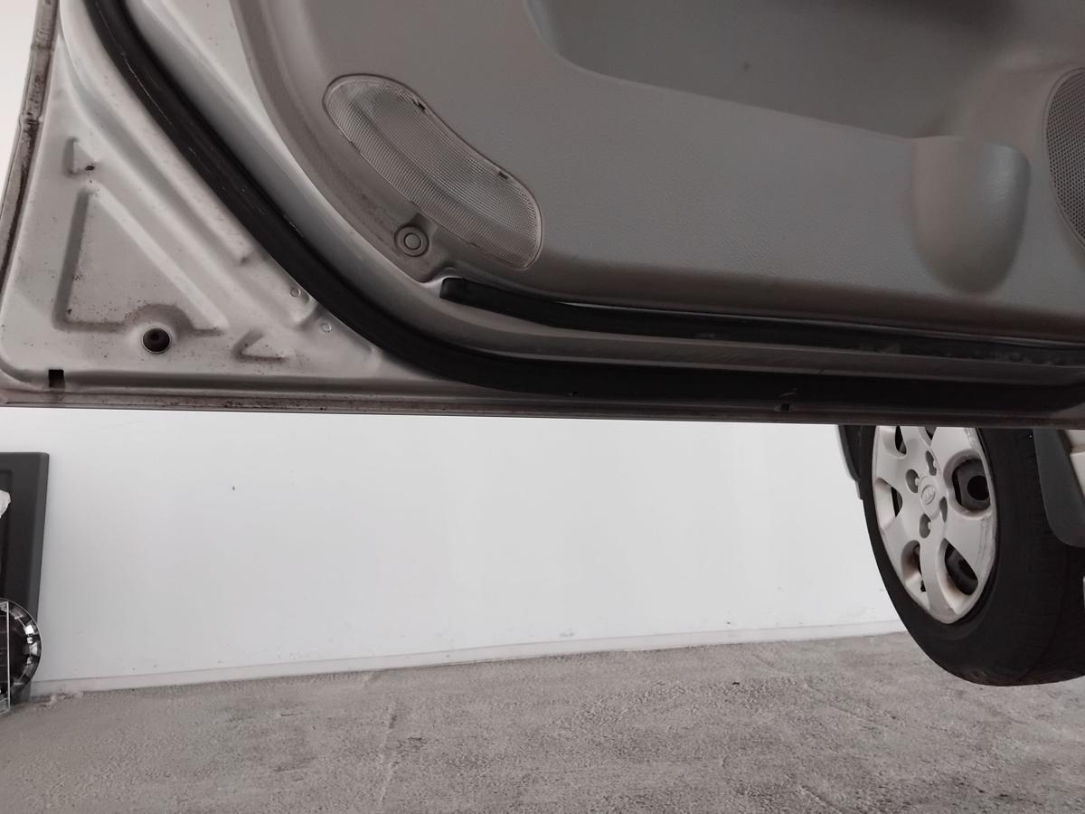 Kia Cerato FE T&uuml;r vorn links Fahrert&uuml;r 6C clear silver BJ2008