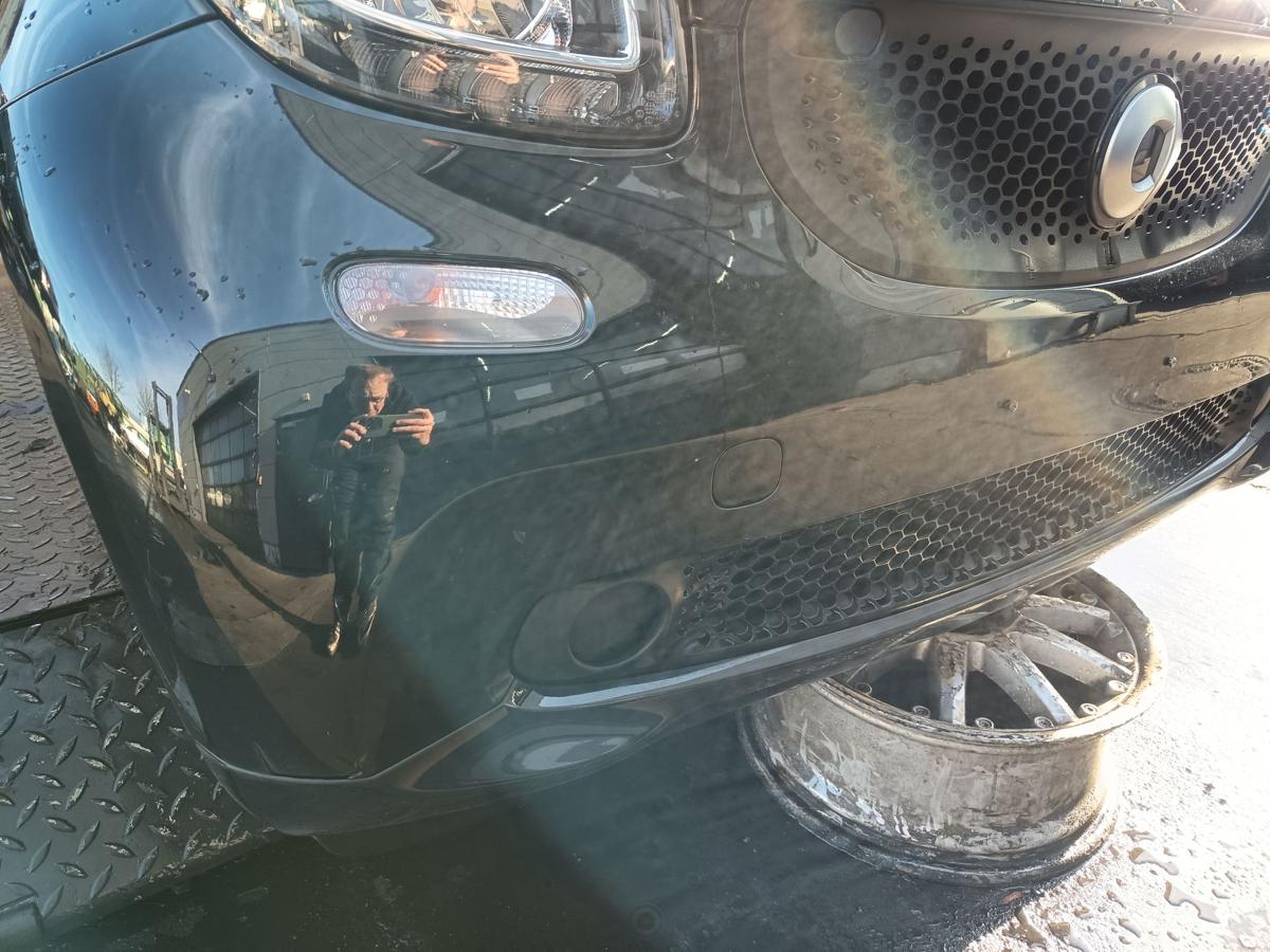 Smart Fortwo Coupe 453 original Sto&szlig;stange vorne ECA schwarz vor Facelift Bj 16