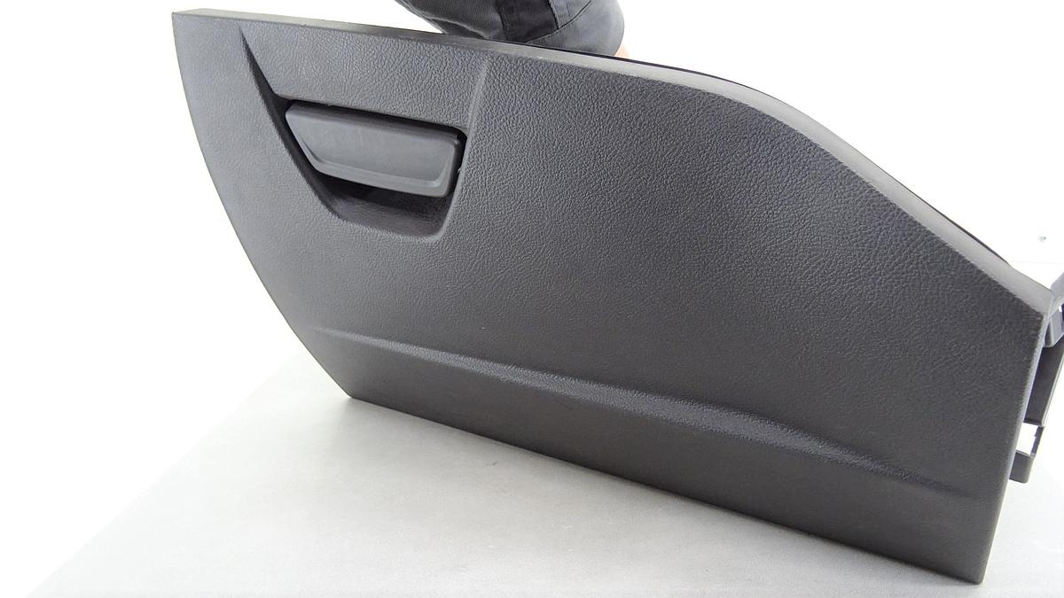 Ford Focus Handschuhfach in schwarz Bj2011 BM51A06044