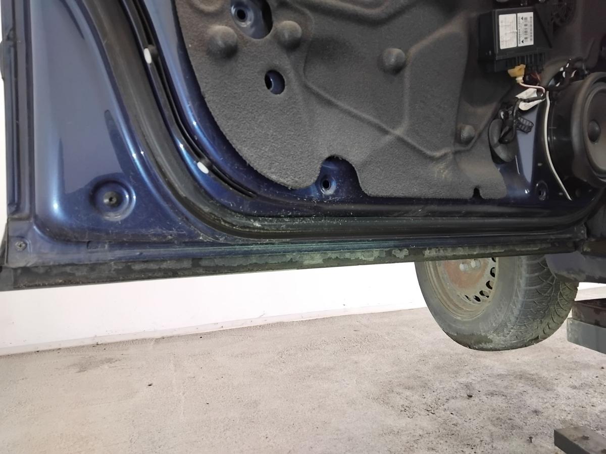 Audi A4 B6 8E T&uuml;r vorn links Fahrert&uuml;r LZ5C Mauritiusblaumetallic BJ2003