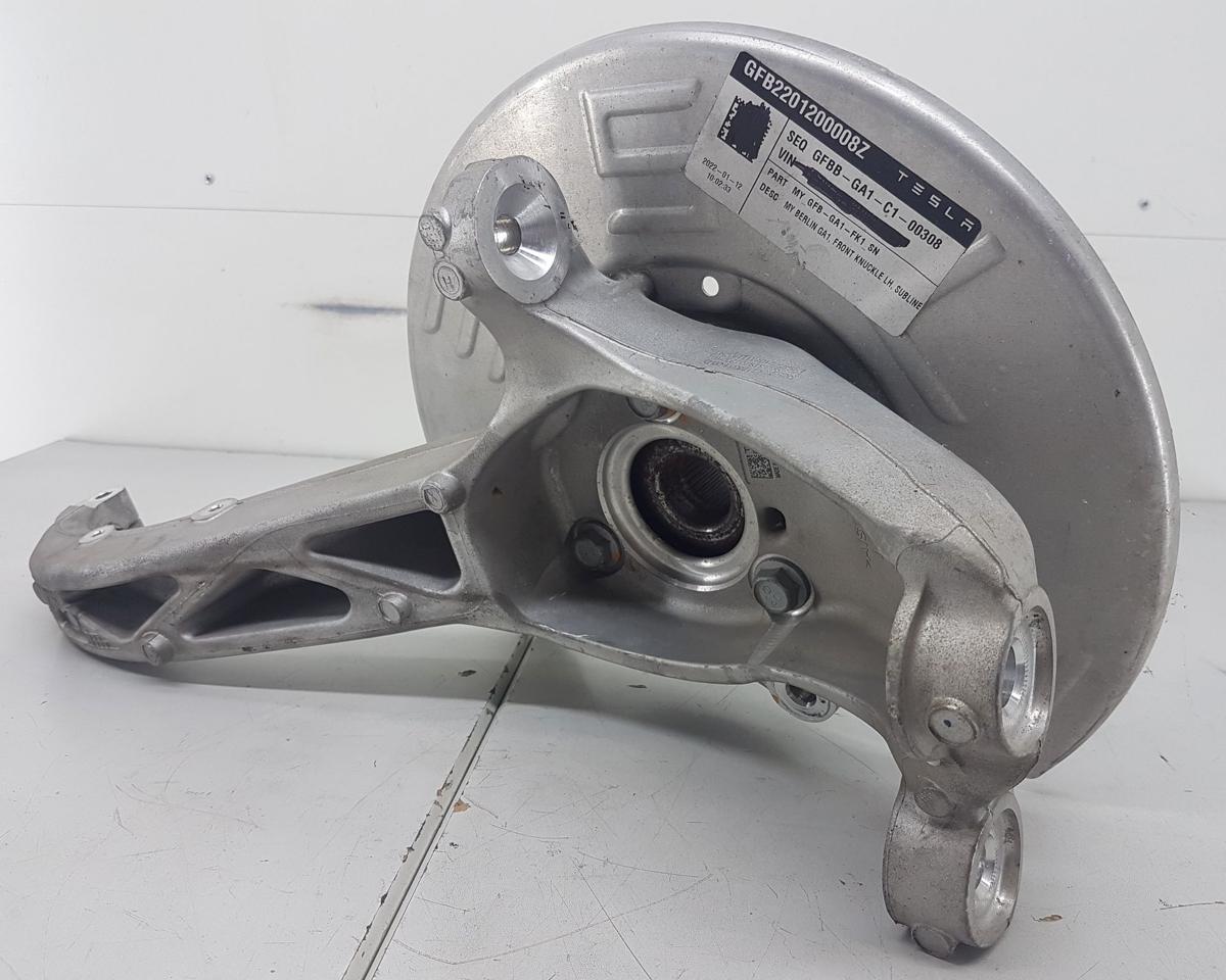Tesla Model Y Achsschenkel vorn links Bj2022 355x25mm Dualmotor Performance