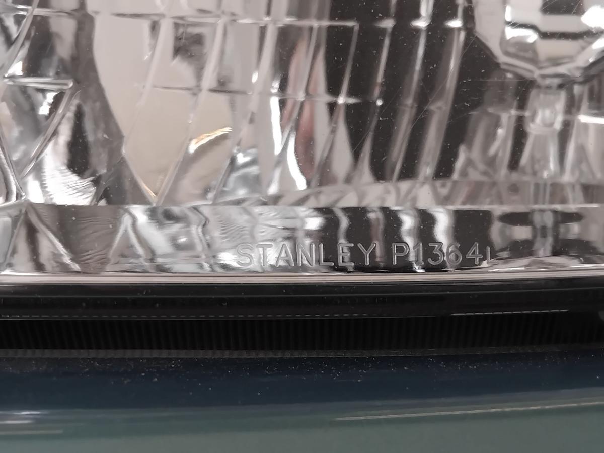 Mazda 323F BJ orig Scheinwerfer links Halogen mit LWR STANLEY BJ2001 Facelift