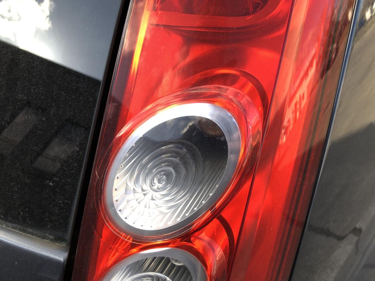 Ford Fiesta JD JH MK6 R&uuml;ckleuchte rechts R&uuml;cklicht Heckleuchte 3 t&uuml;rer Facelift