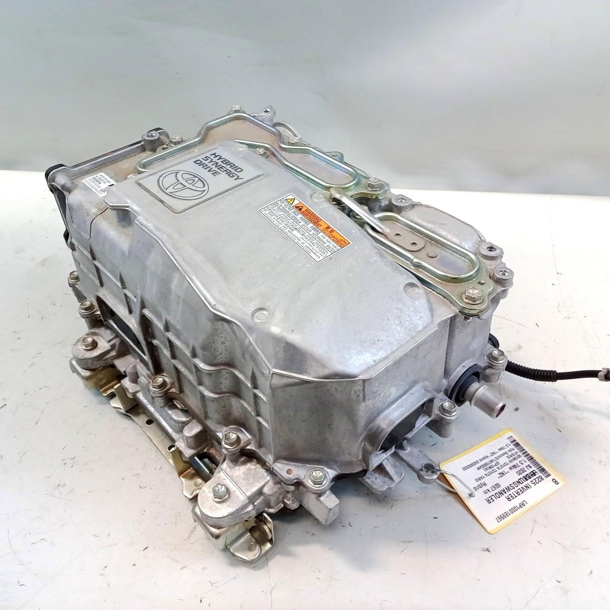 Toyota Yaris 3 Hybrid XP13 Ph.3 original Inverter Leistungswandler Hybrid BJ2020