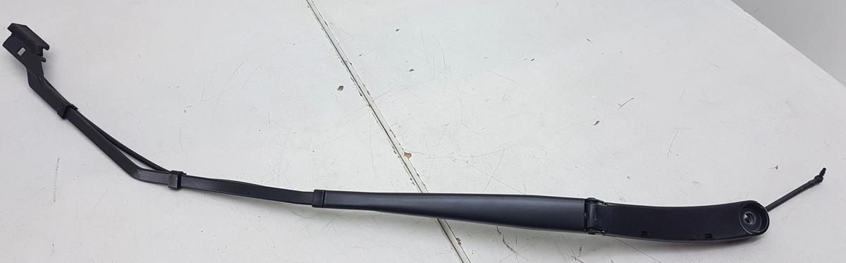 Tesla Model Y Wischerarmsatz Wischerarm links und rechts Bj2025 schwarz