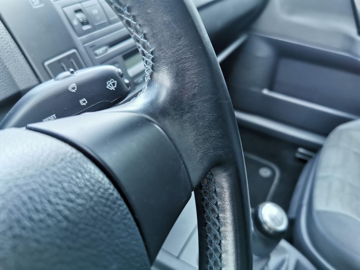 VW Polo 9N3 Lenkrad Leder Lederlenkrad 3 Speichen ohne Airbag Modul