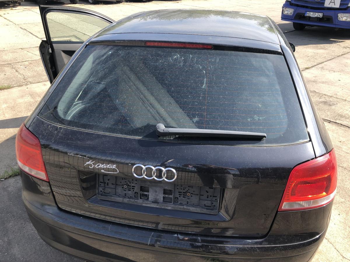 Audi A3 8P bis 2005 Heckklappe mit Heckscheibe Kofferklappe 3 t&uuml;rer LZ9W Roh