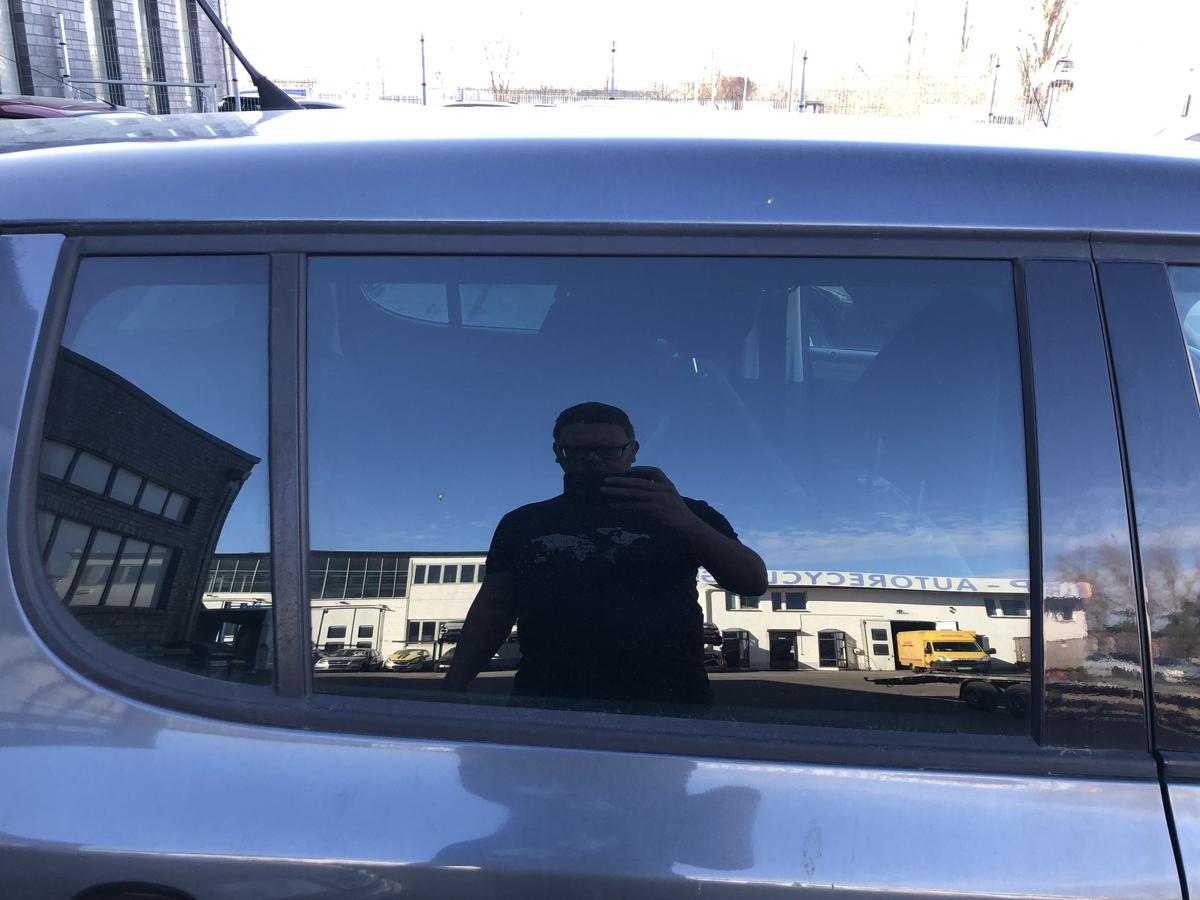 Skoda Fabia 5J Seitenscheibe T&uuml;rscheibe hinten rechts 5 t&uuml;rer Colorglas