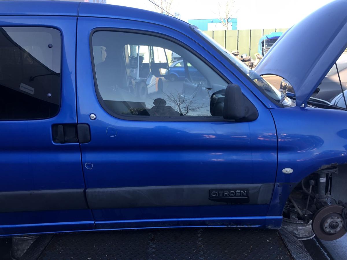 Citroen Berlingo I original Tür vorn rechts Beifahrer KMH Königsblau Bj 2006